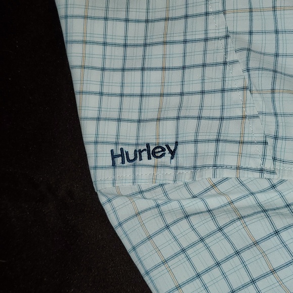 Hurely Buttondown - Picture 10 of 12